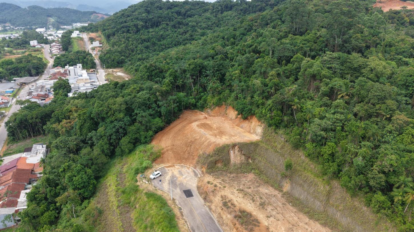 Obra para novo reservatório no Rio Branco inicia com ampliação de rede na rua Ernesto Bianchini