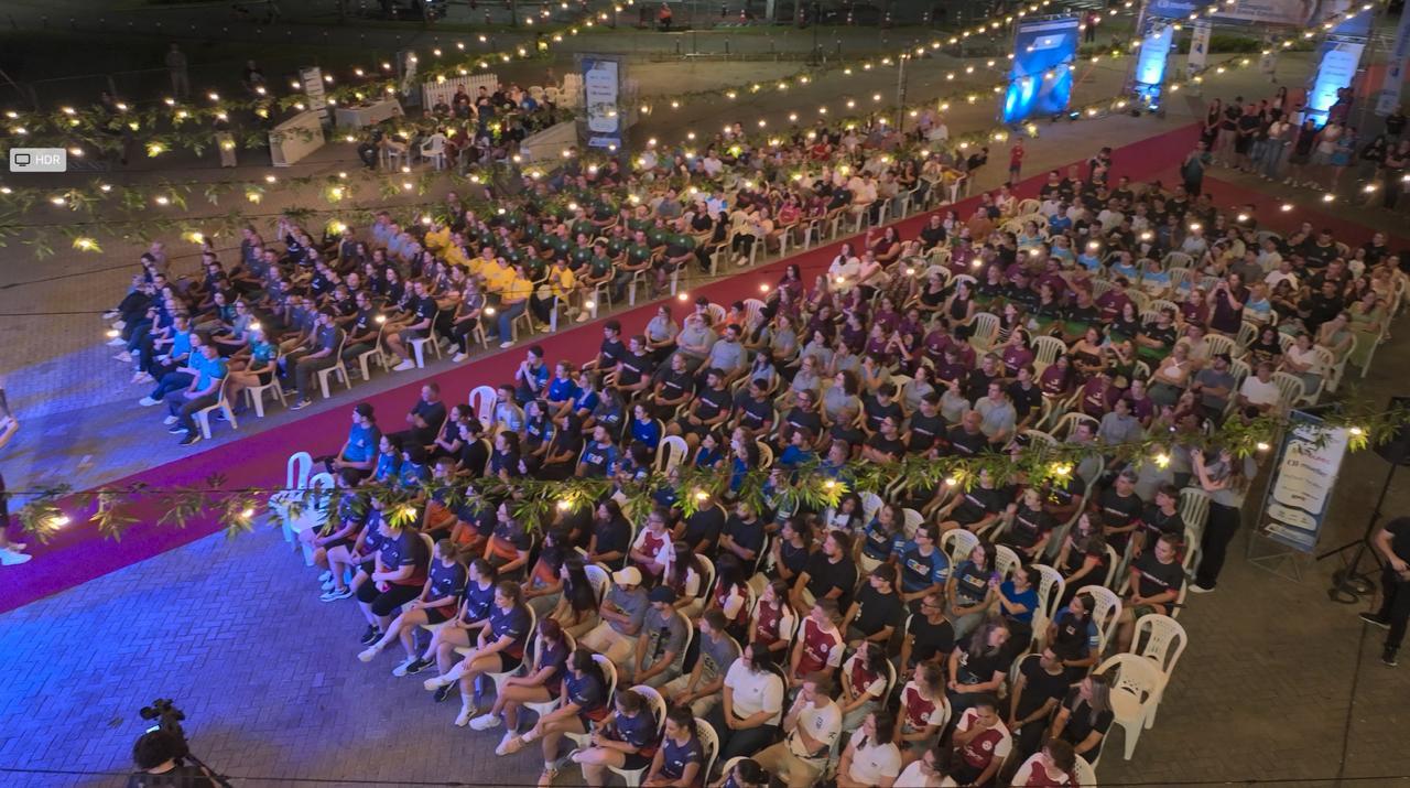 Timbó abre Olimpíadas Entre Empresas com grande público no Parque Henry Paul