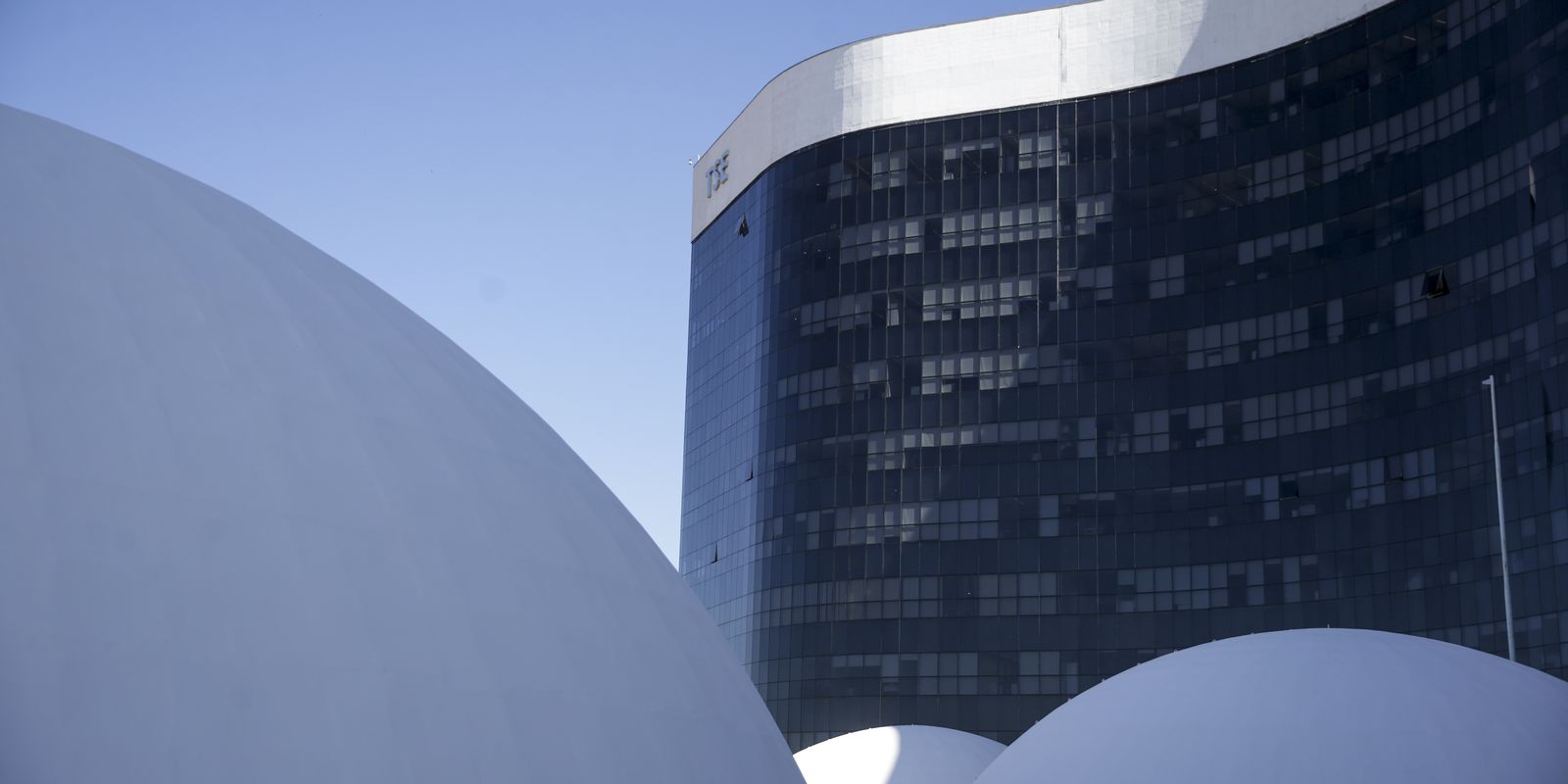 TSE cassa mandato de governador de Roraima e determina novas eleições