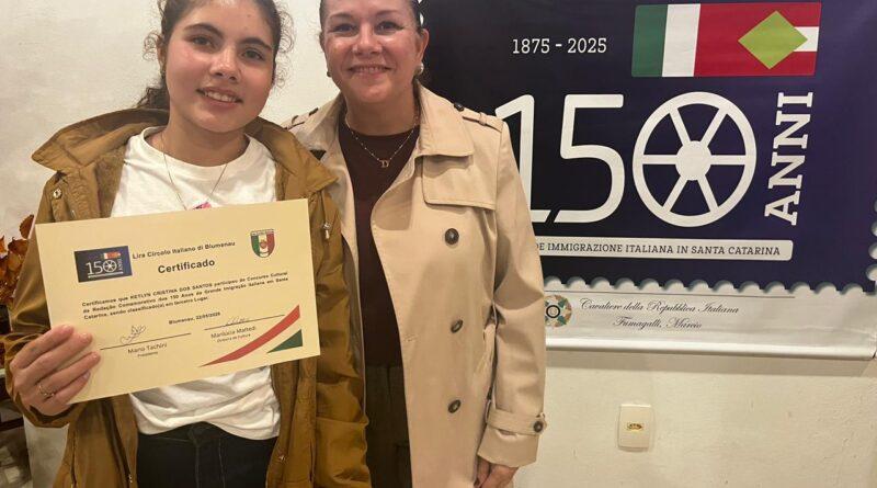 Aluna de Gaspar conquista terceiro lugar em concurso de redação sobre os 150 anos da imigração italiana em SC 