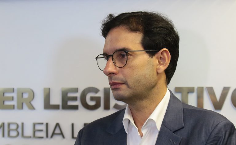 Audiência em Manaus explora benefícios da redução da jornada de trabalho para empresários