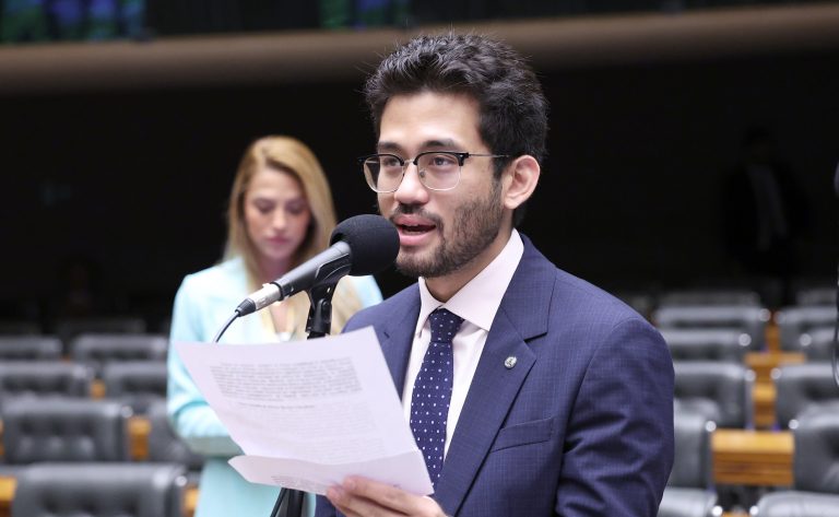 Comissão da Câmara aprova vedação ao 