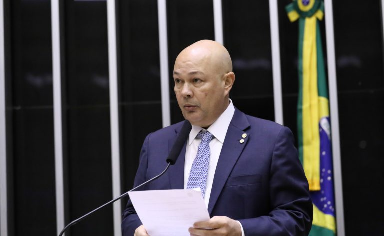 Câmara dos Deputados debate Projeto de Lei 2059/19 sobre contratos entre fornecedores e distribuidores