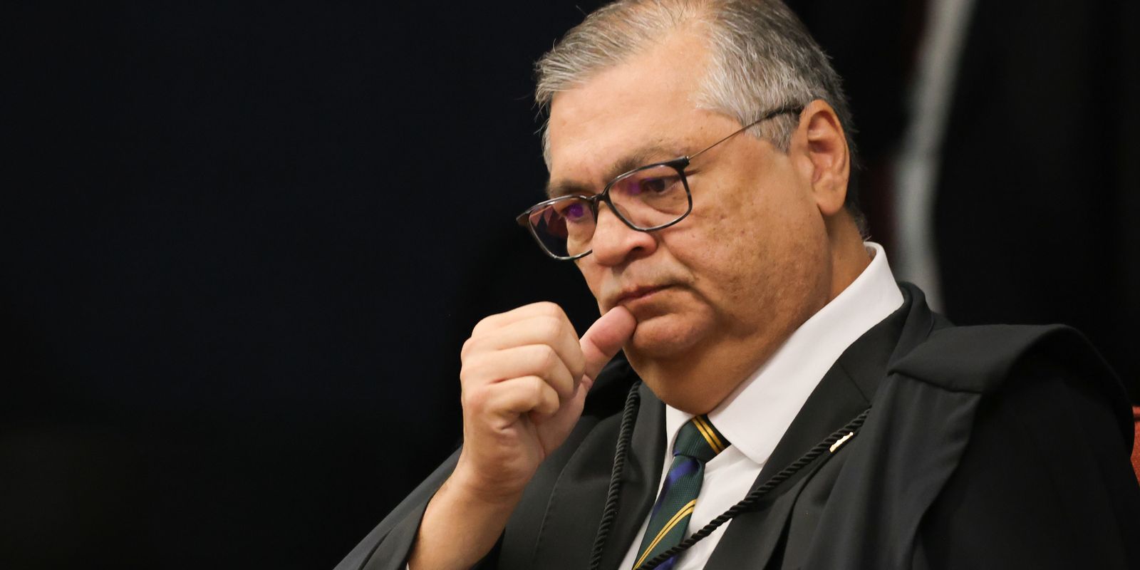 Ministro Flávio Dino questiona fiscalização conjunta da CVM e BC sobre fundos de lavagem de dinheiro