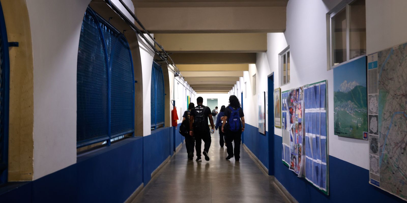 Enfrentamento à violência escolar é desafio para 71,7% dos gestores de escolas, revela estudo