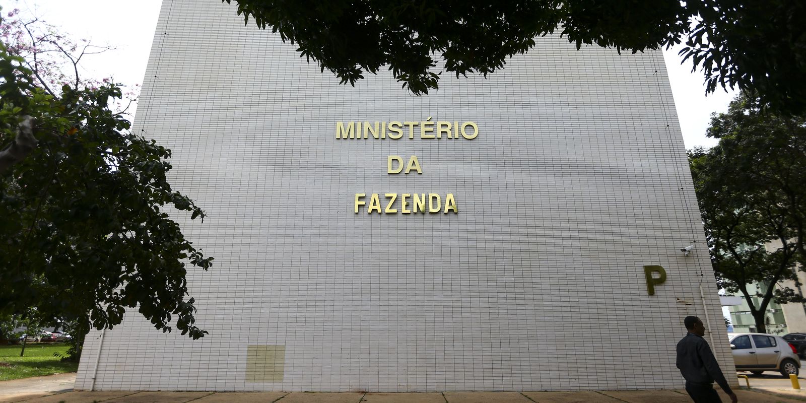 Ministério da Fazenda alerta sobre golpes com site falso do Novo Desenrola Brasil