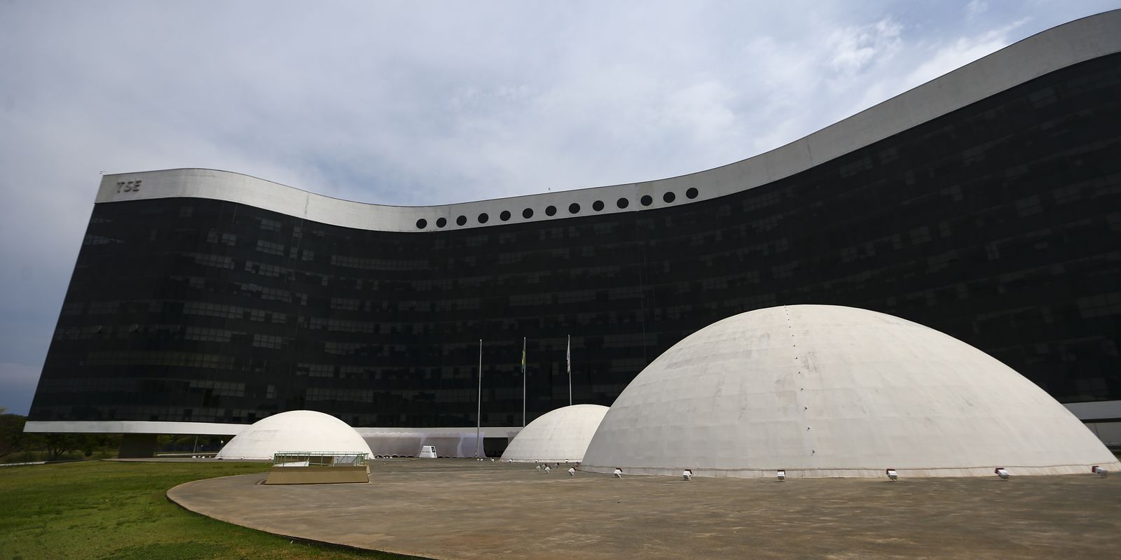 Inteligência artificial pode intensificar fake news nas eleições, alertam especialistas