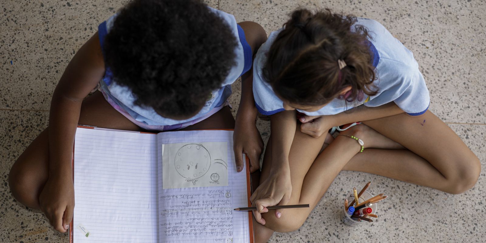 Metade dos estudantes não percebe educação antirracista nas escolas, aponta levantamento sobre desigualdade racial
