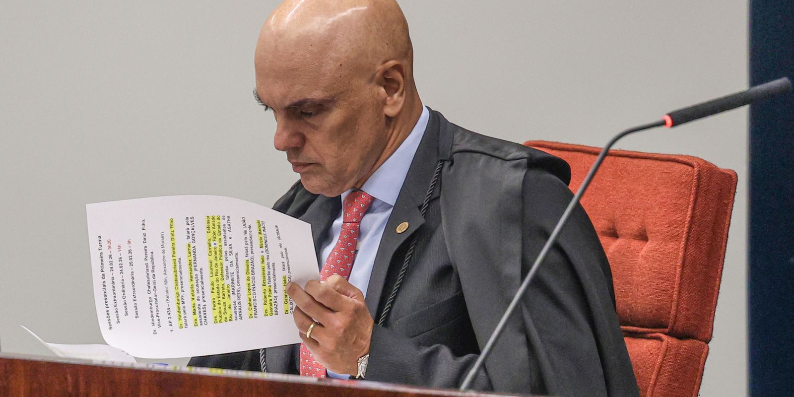Moraes exige ação governamental para extradição de Carla Zambelli da Itália