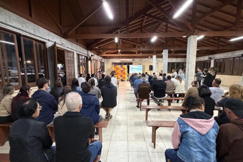 MUNICÍPIO ENTREGA 55 CERTIFICADOS DE REGULARIZAÇÃO FUNDIÁRIA PARA MORADORES DO INTERIOR DE ITAJAÍ