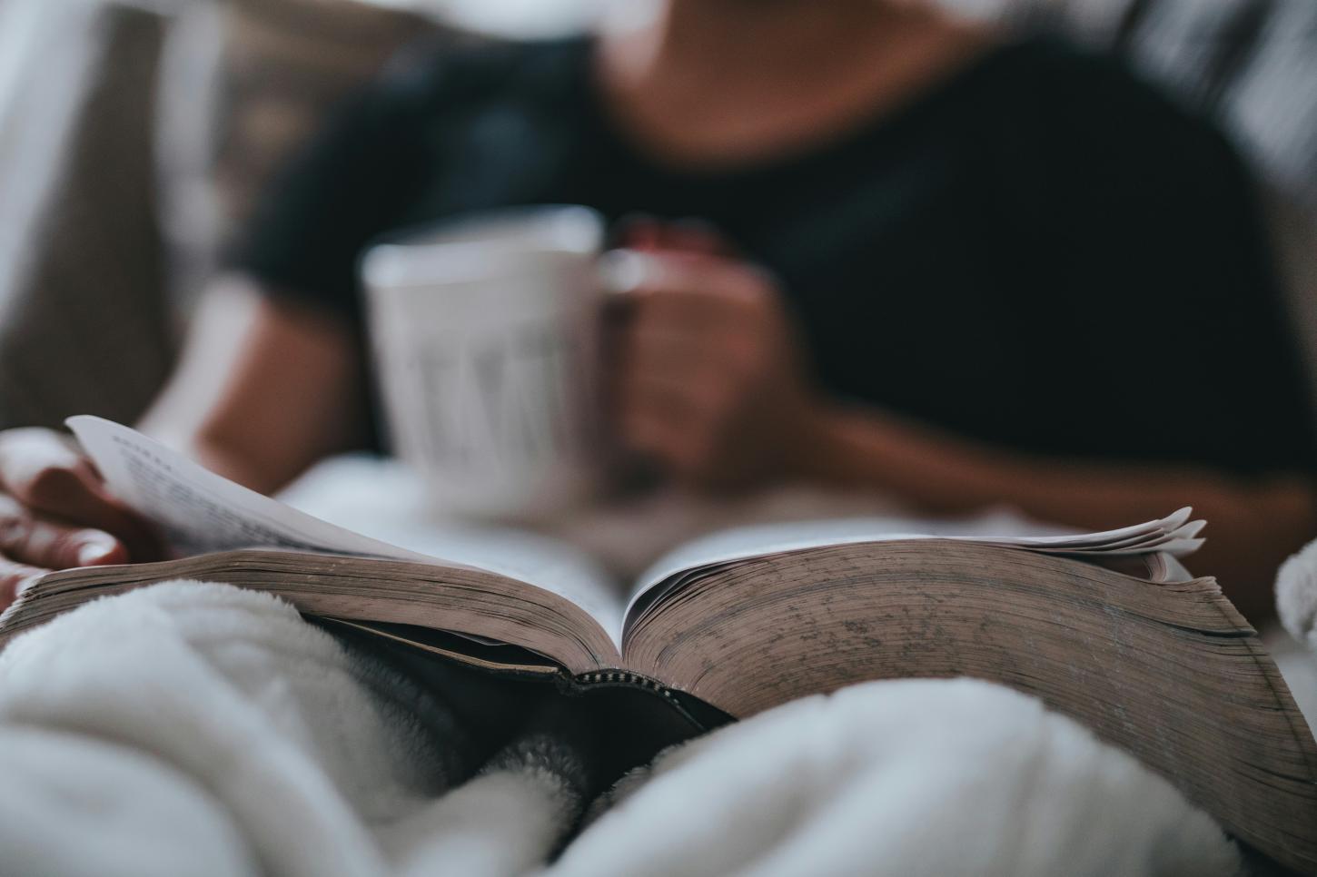 O que fazer domingo à noite: ideias para terminar o final de semana de forma leve e divertida