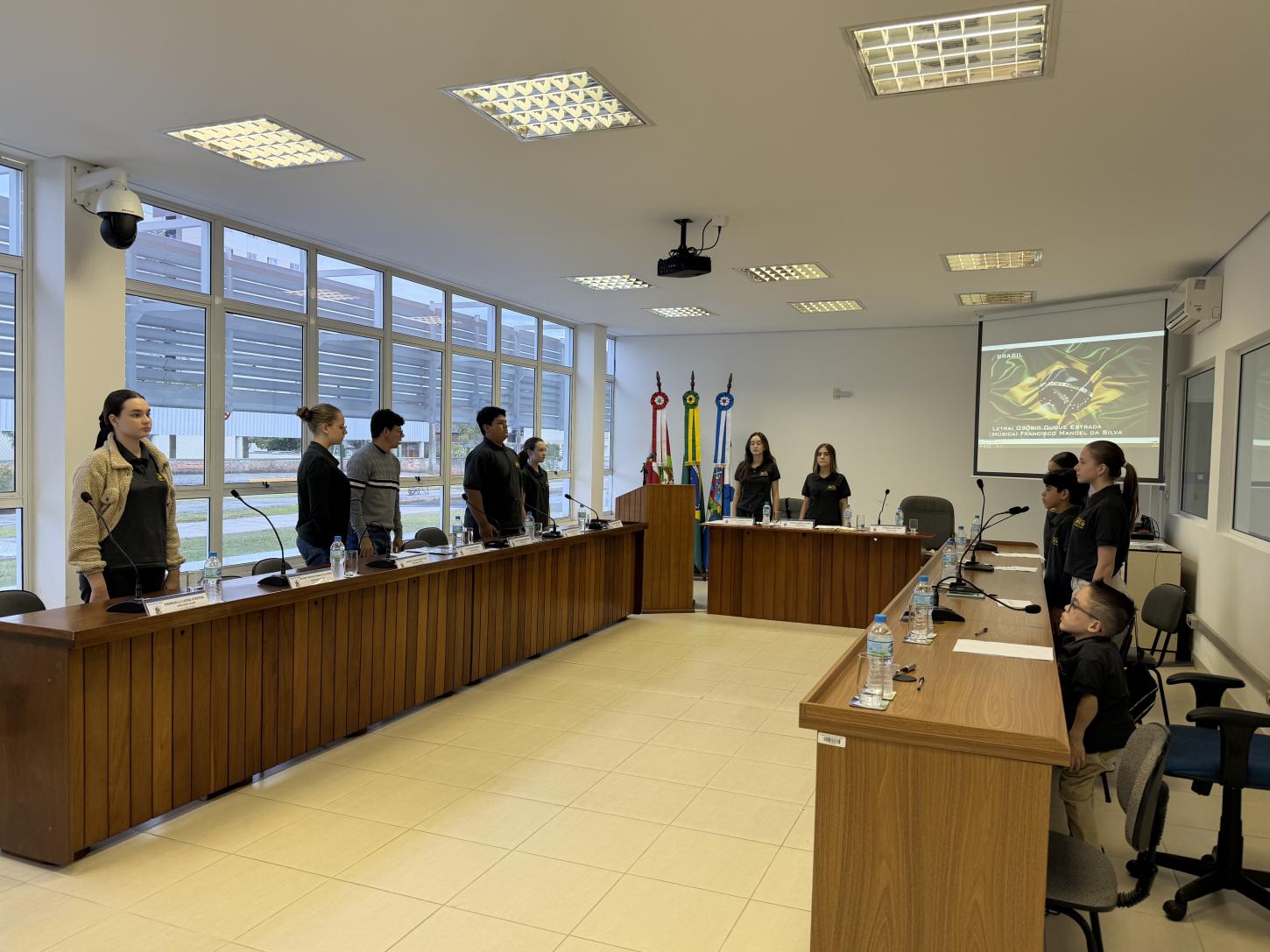 Parlamento Jovem de Timbó realiza quarta Sessão Ordinária do ano