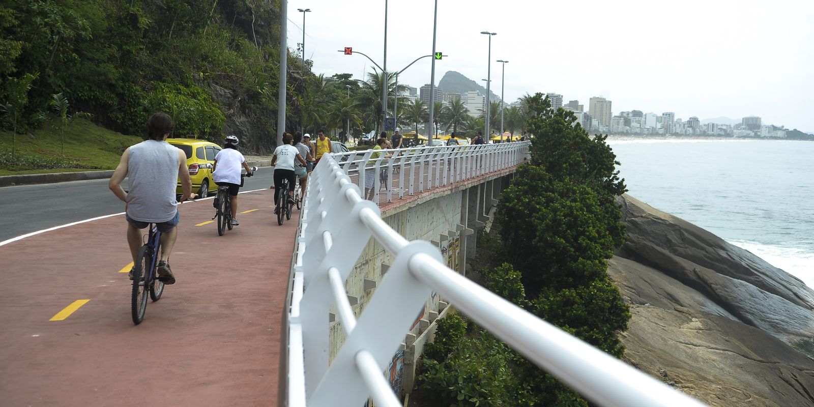 Prefeitura do Rio interdita Ciclovia Tim Maia por ressaca e ondas de mais de 2 metros