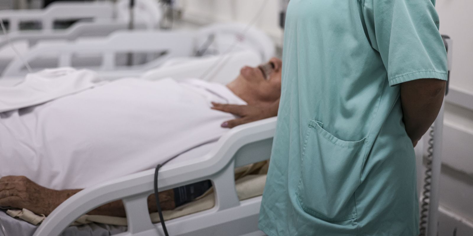 Quase mil médicos sofrem agressão no trabalho no Rio de Janeiro, gerando alerta para a segurança