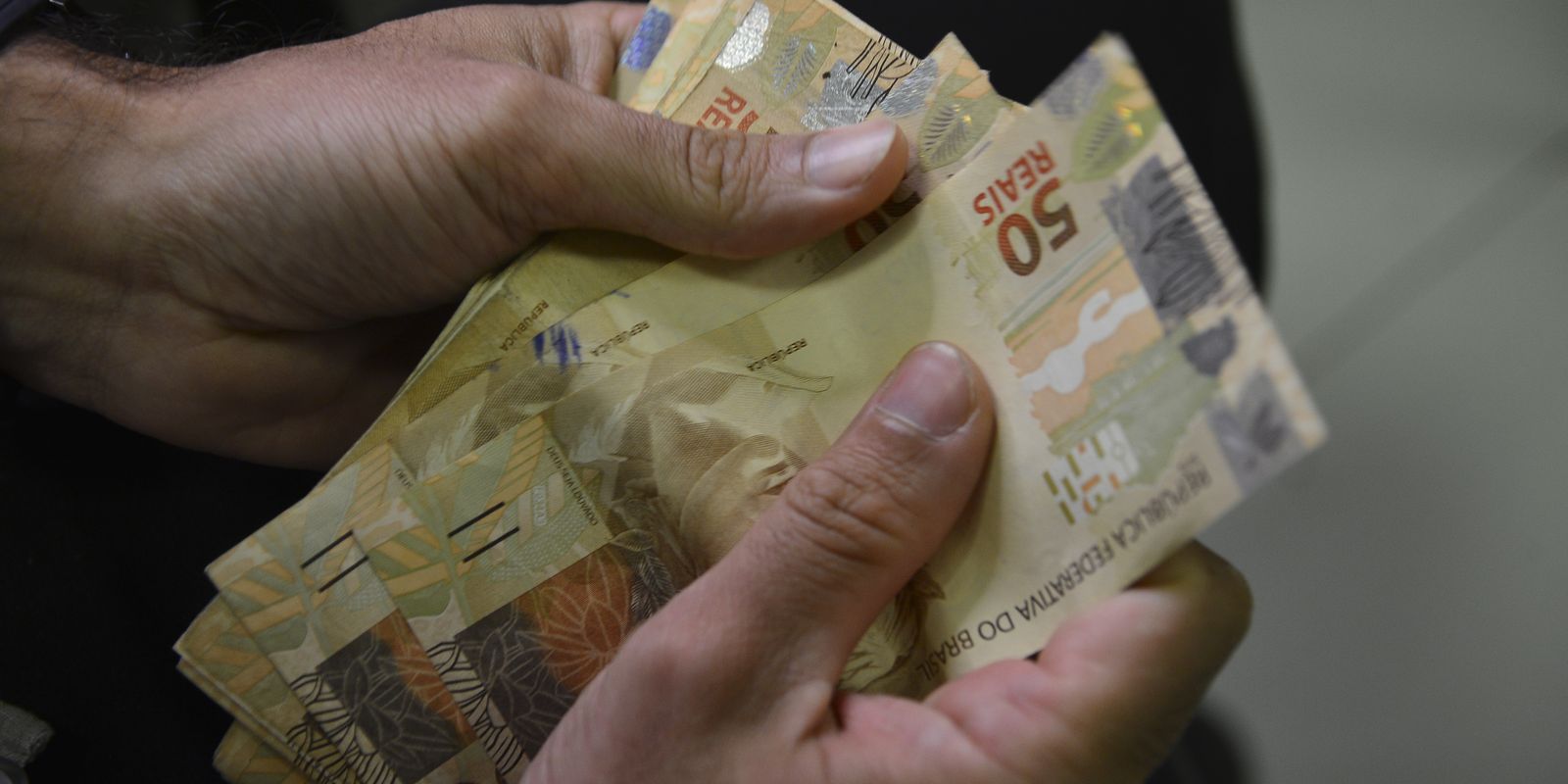 Caixa Econômica Federal inicia pagamento de novo lote de valores esquecidos do PIS/Pasep