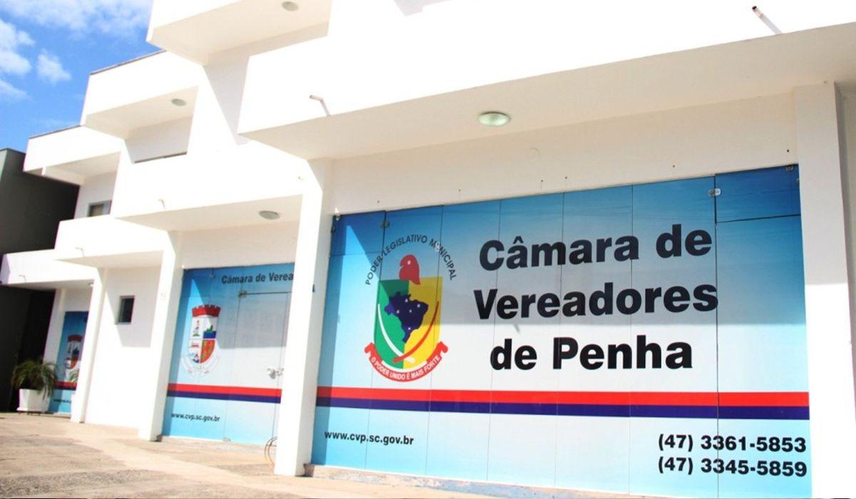 Câmara cassa por unanimidade o mandato de vereador investigado por ‘rachadinha’ em SC
