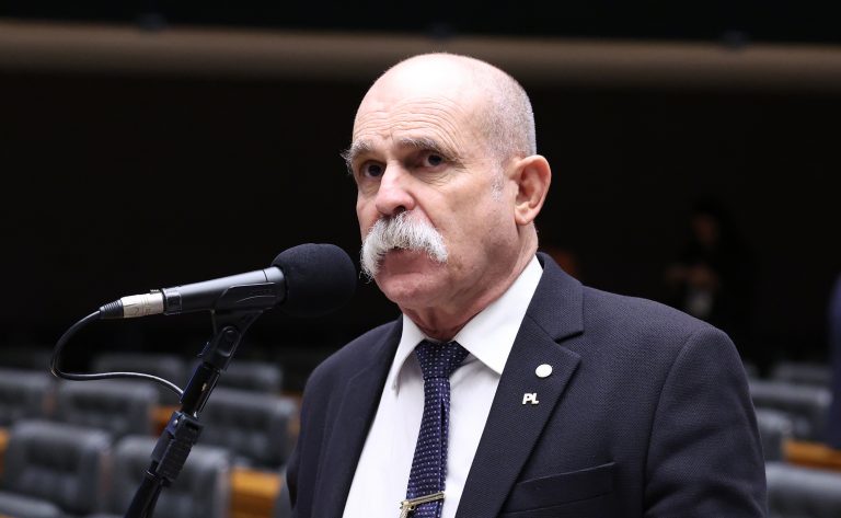 Câmara dos Deputados avança com campanha escolar para prevenir desaparecimento de crianças