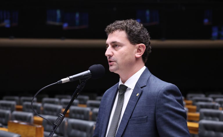 Comissão da Câmara aprova projeto para regularização fundiária em áreas de proteção ambiental