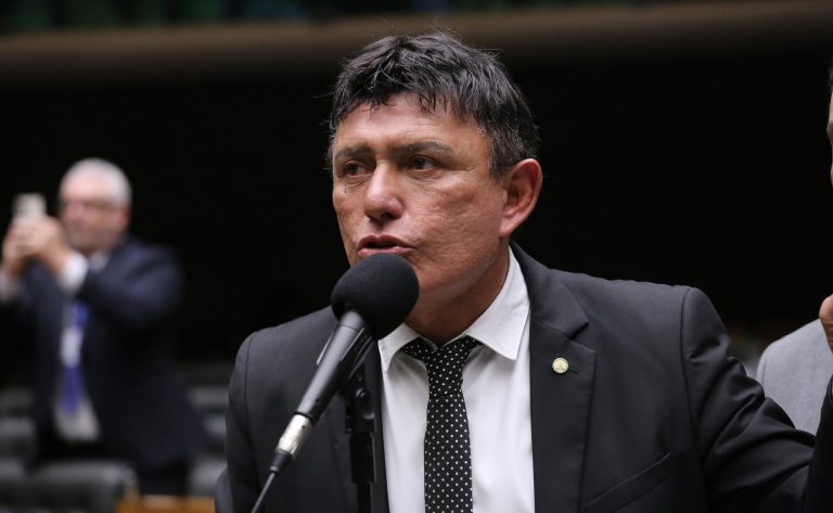 Câmara aprova PL que permite a técnicos industriais emitir documento para registro de imóvel