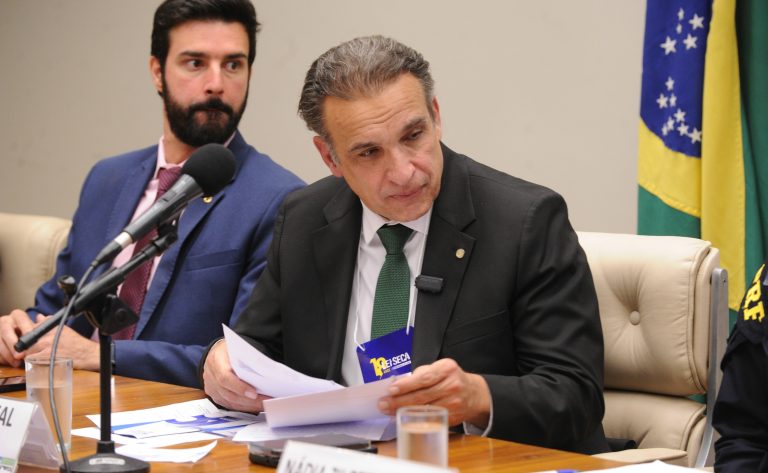 Comissão da Câmara aprova novas regras para negociar dívidas de energia elétrica