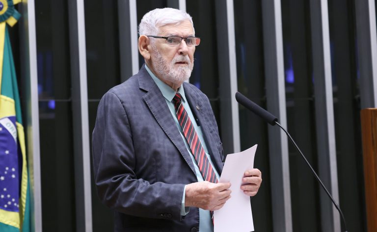 CCJ da Câmara aprova aumento de penas para crimes de violência contra a mulher via Pix