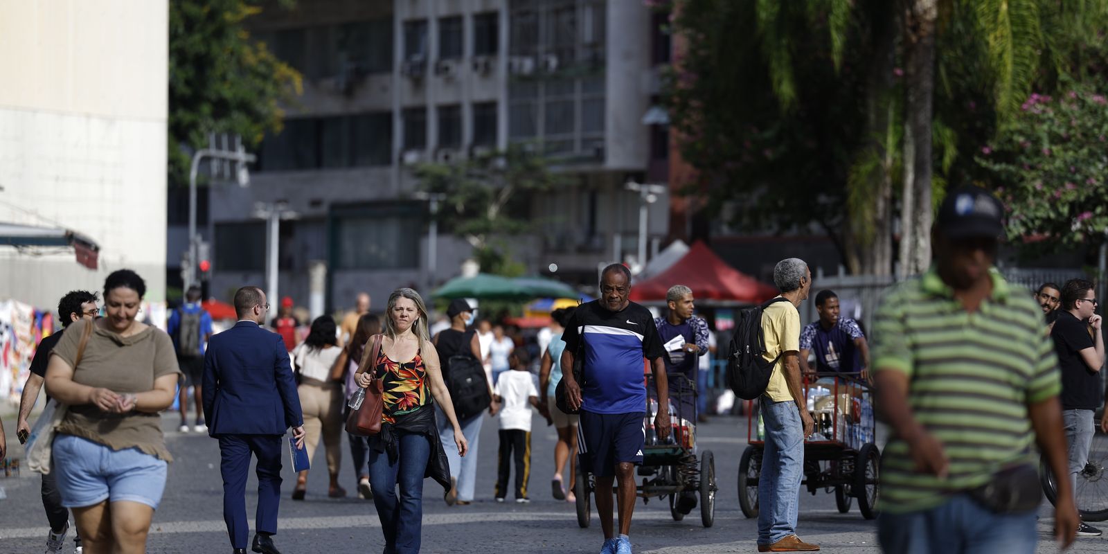 Diferença salarial entre homens e mulheres é menos acentuada em entidades sem fins lucrativos