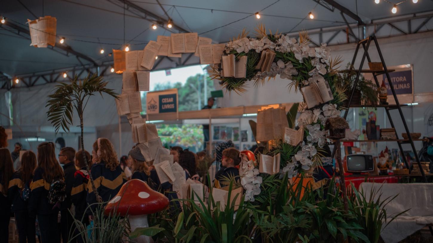 Feira do Livro de Timbó inicia nesta quarta-feira e abre espaço para concurso de cosplay na programação