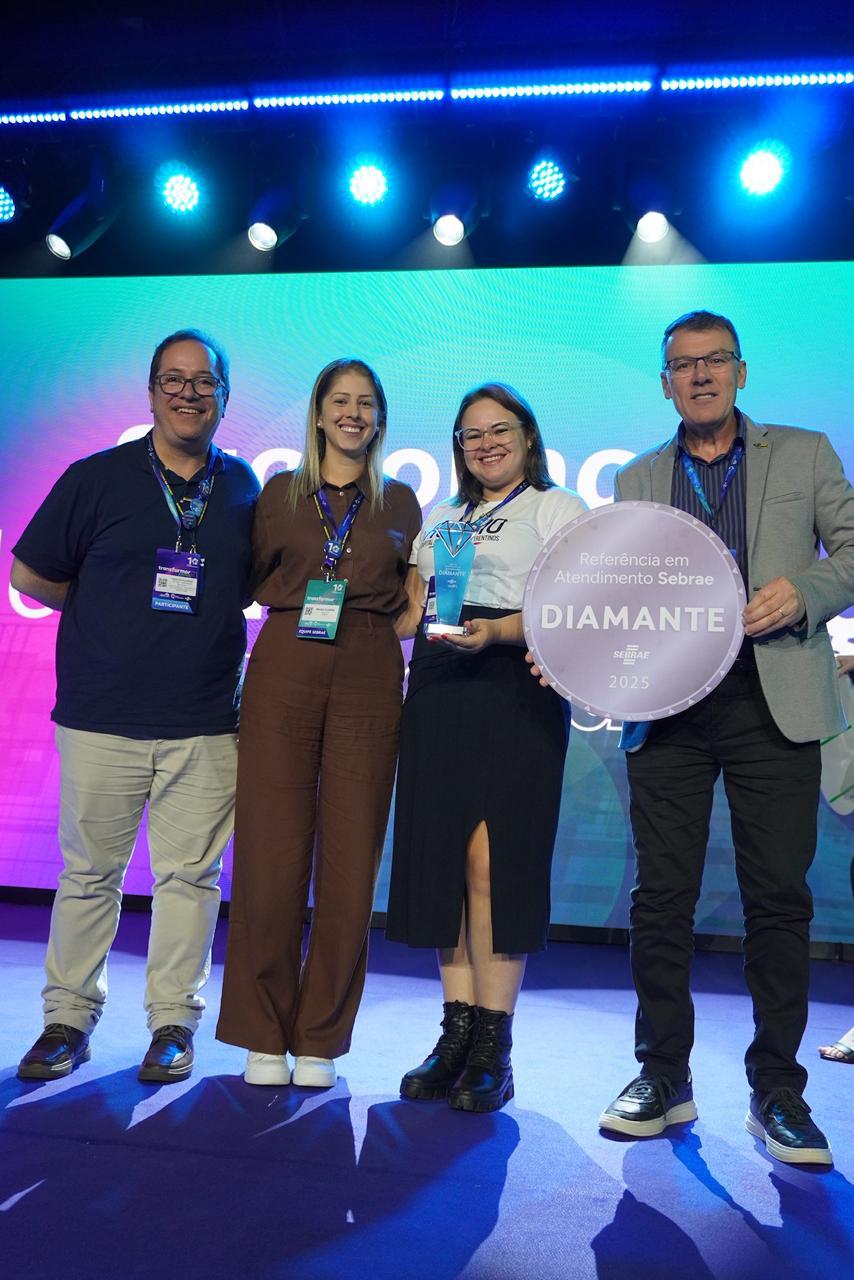 Rodeio conquista reconhecimento nacional e recebe troféu do Selo Diamante durante evento do Transformar Juntos do Sebrae.