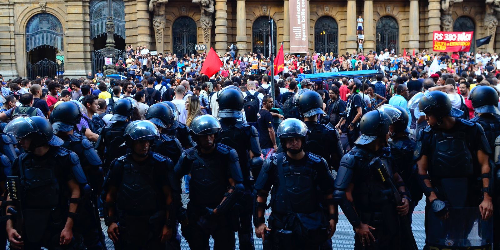 STJ exige protocolo de atuação policial em manifestações públicas de São Paulo