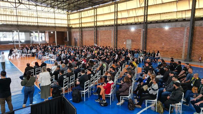 Agentes de vigilância escolar recebem capacitação com foco em segurança e prevenção