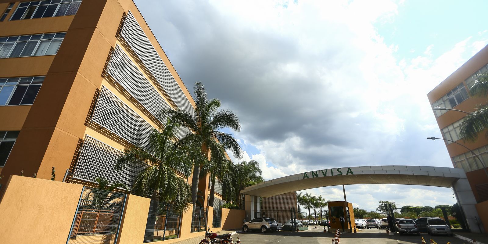 Anvisa ordena apreensão de lotes falsificados do Mounjaro