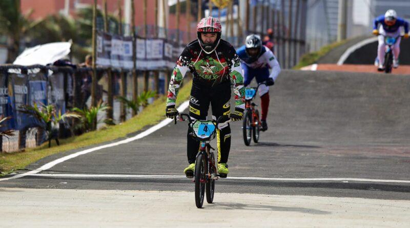 Atleta de Gaspar participa do Campeonato Brasileiro de BMX Racing em Cuiabá 