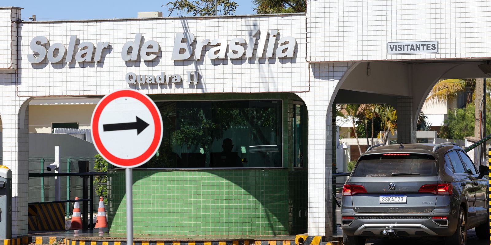 Jair Bolsonaro recorre ao STF para derrubar proibição de visitas