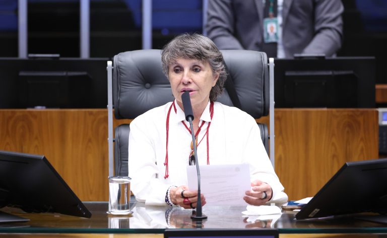 Comissão da Câmara aprova política de incentivo à arte inclusiva para pessoas com deficiência