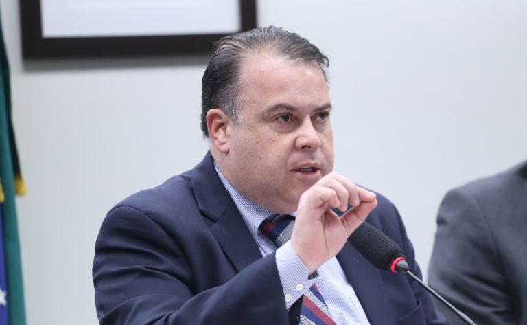 Câmara aprova projeto de lei que visa a capacitação digital de pessoas idosas