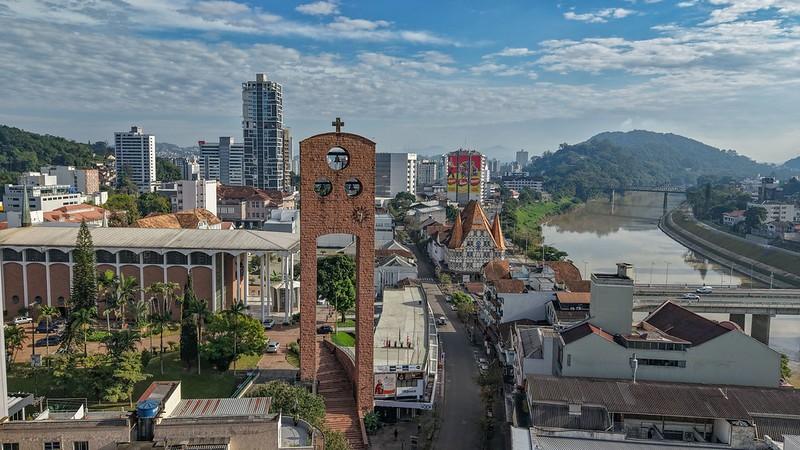 Eventos impactam o trânsito durante o fim de semana em Blumenau