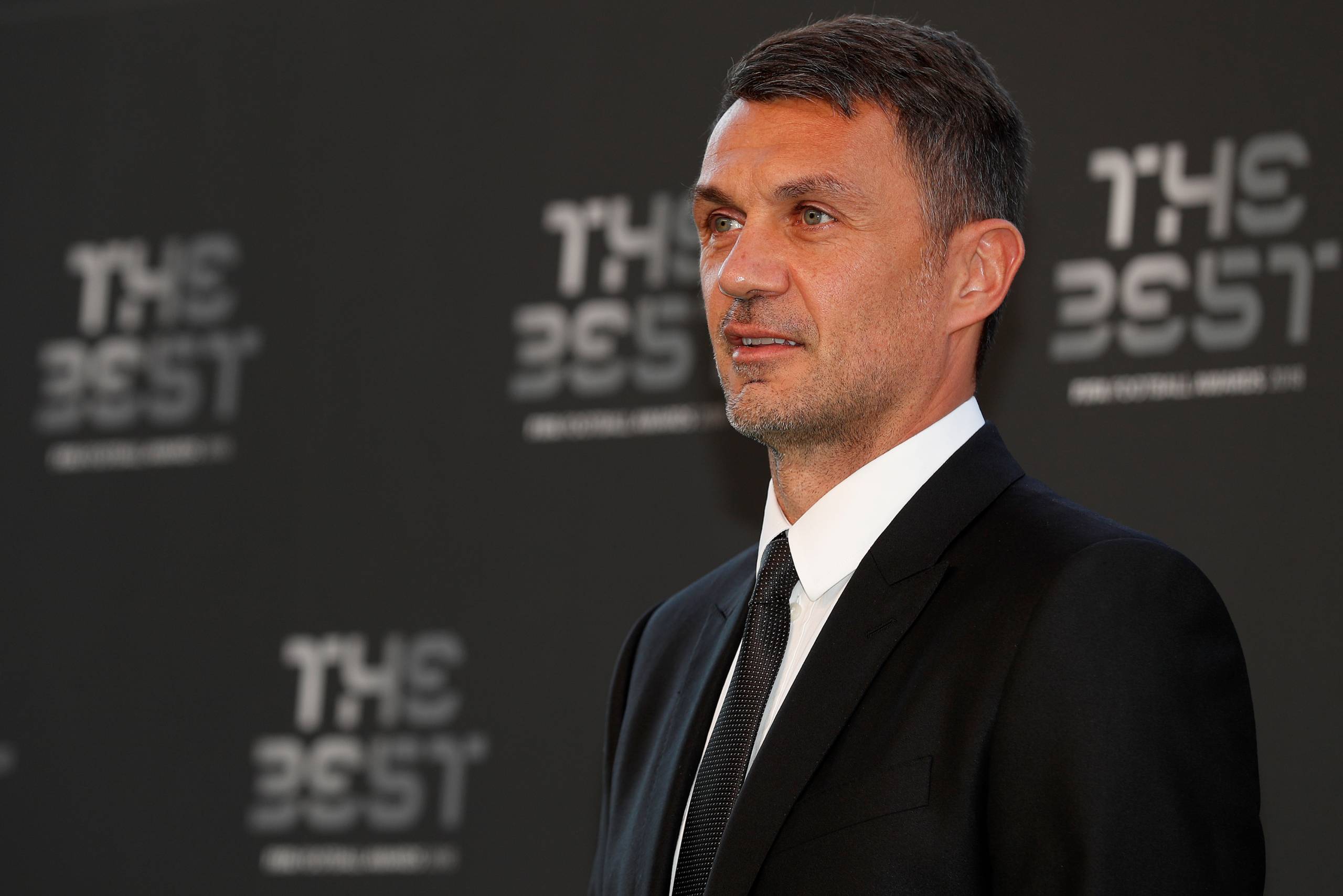 Paolo Maldini lamenta a morte de Franco Baresi, lendário capitão do Milan