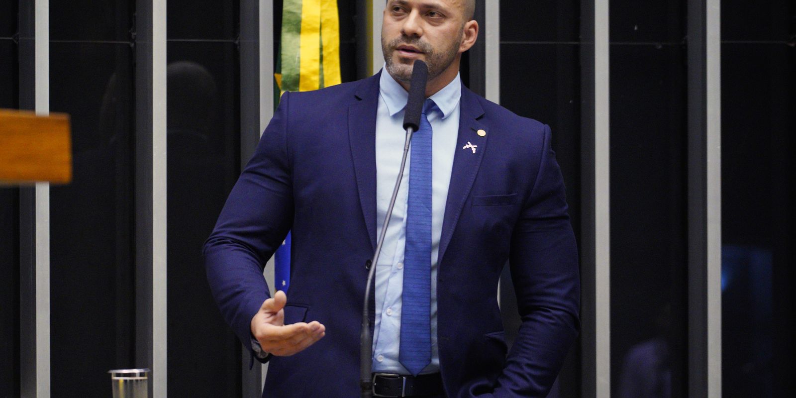 Moraes intimou Daniel Silveira a explicar vídeo publicado nas redes sociais