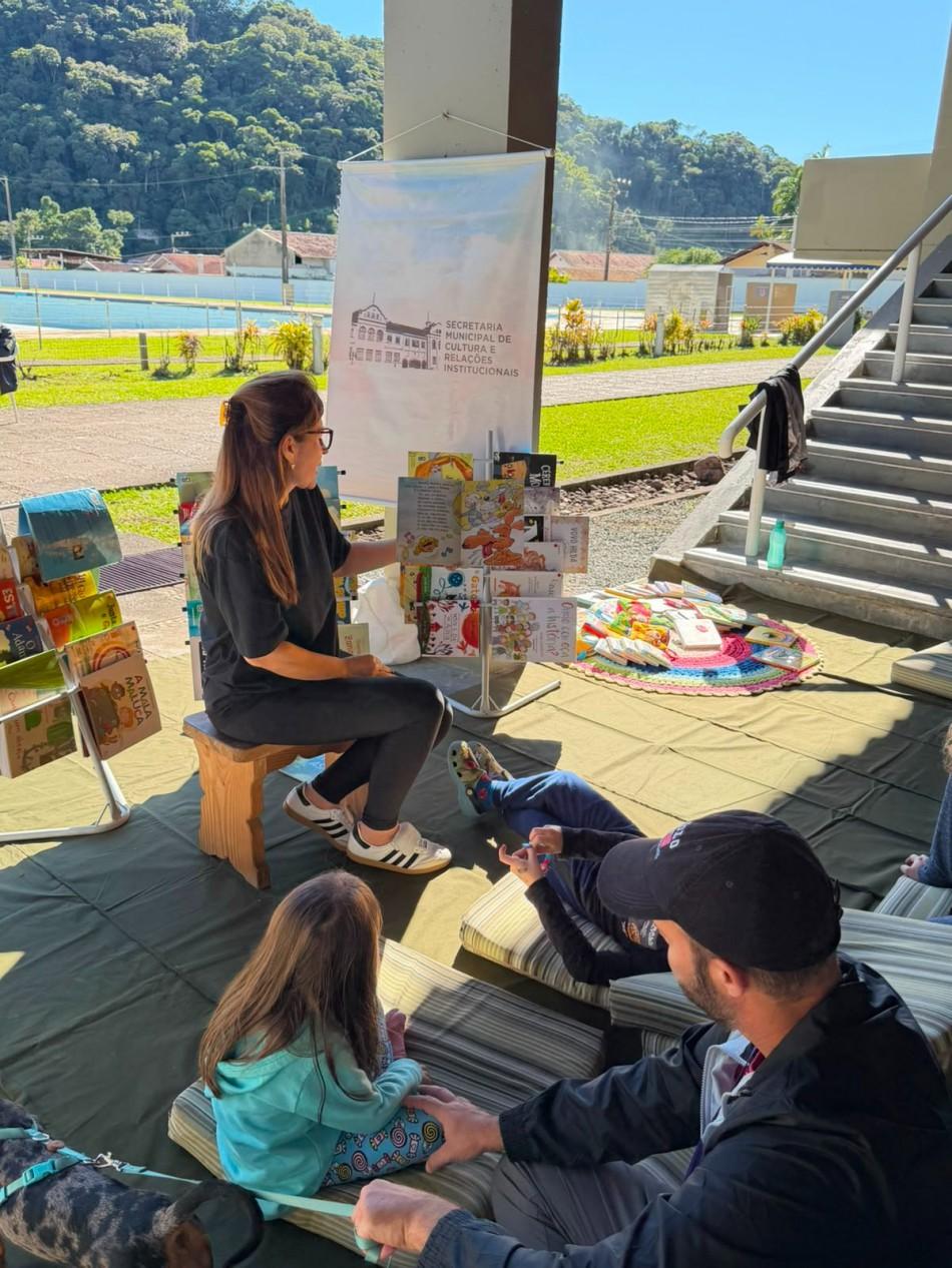 Parque da Leitura celebra imigração alemã com contos bilíngues em Blumenau