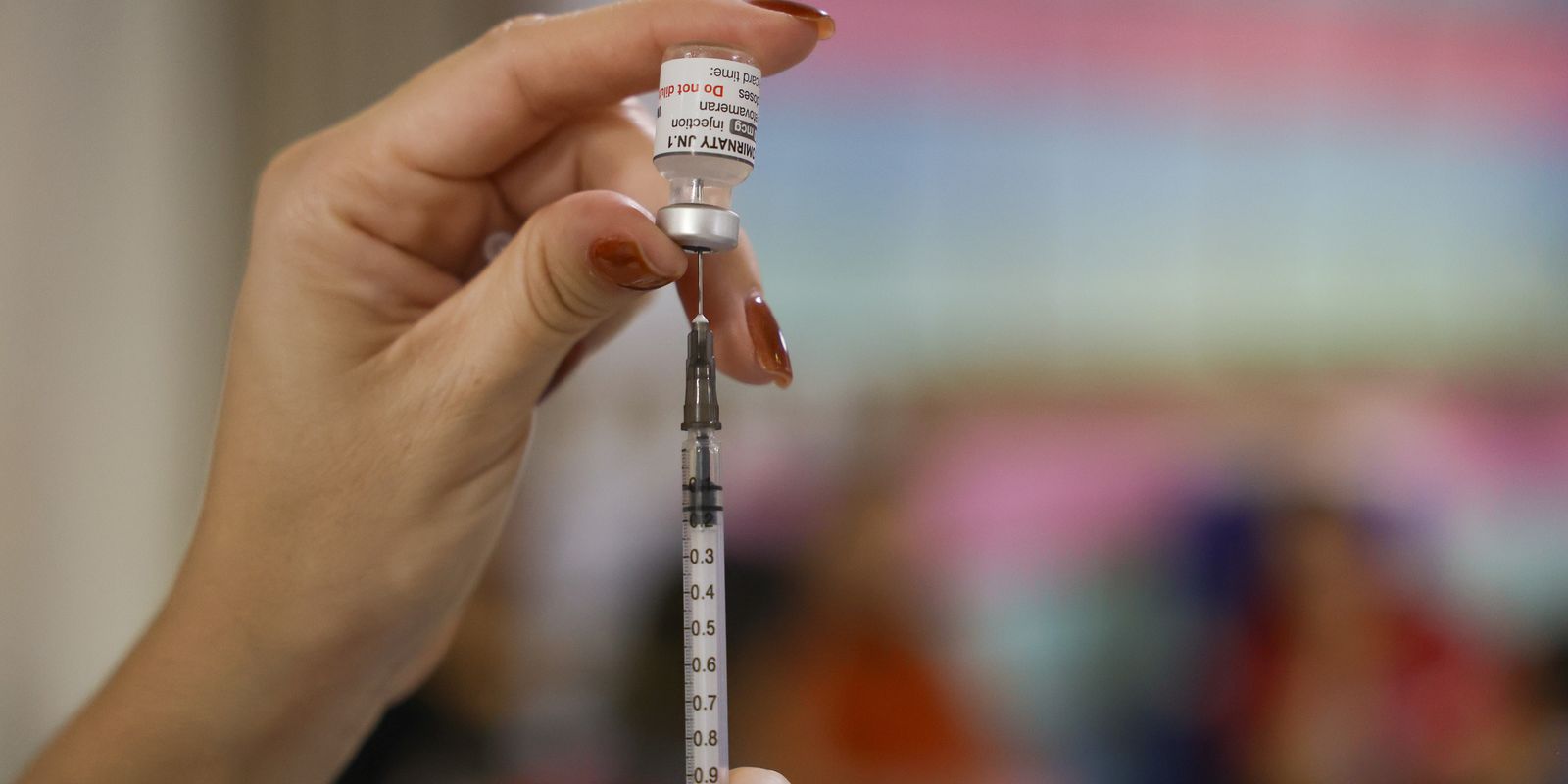 Vacinação contra o HPV reduz pela metade contágio do vírus em jovens no Brasil