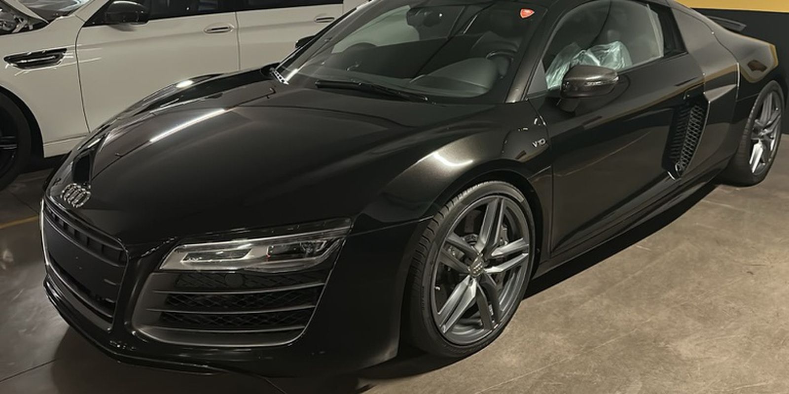 PF apreende carros de luxo em operação contra o 'Careca do INSS' em Brasília