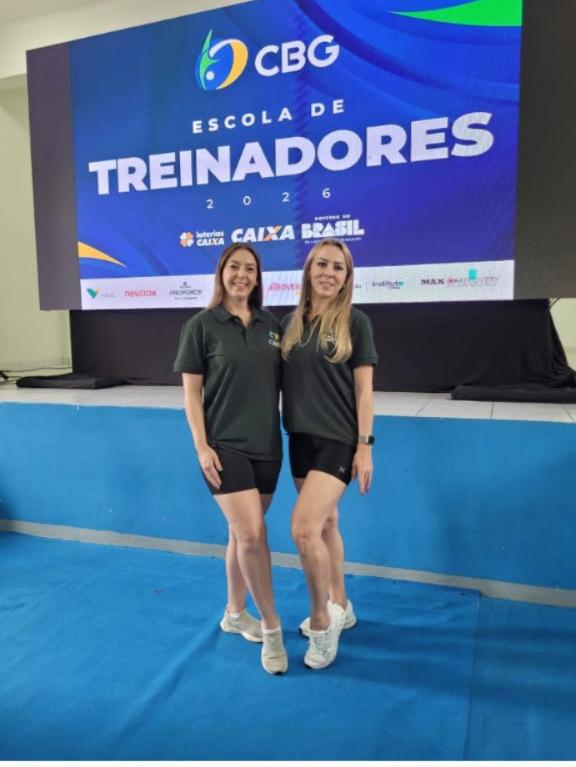 Priscila Hostin treinadora e professora, Elis Steuck