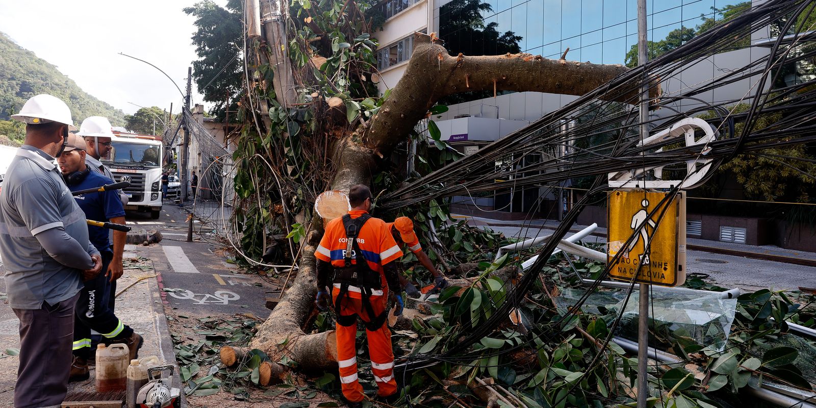 Para evitar apagões, concessionárias precisam investir na proteção da rede elétrica
