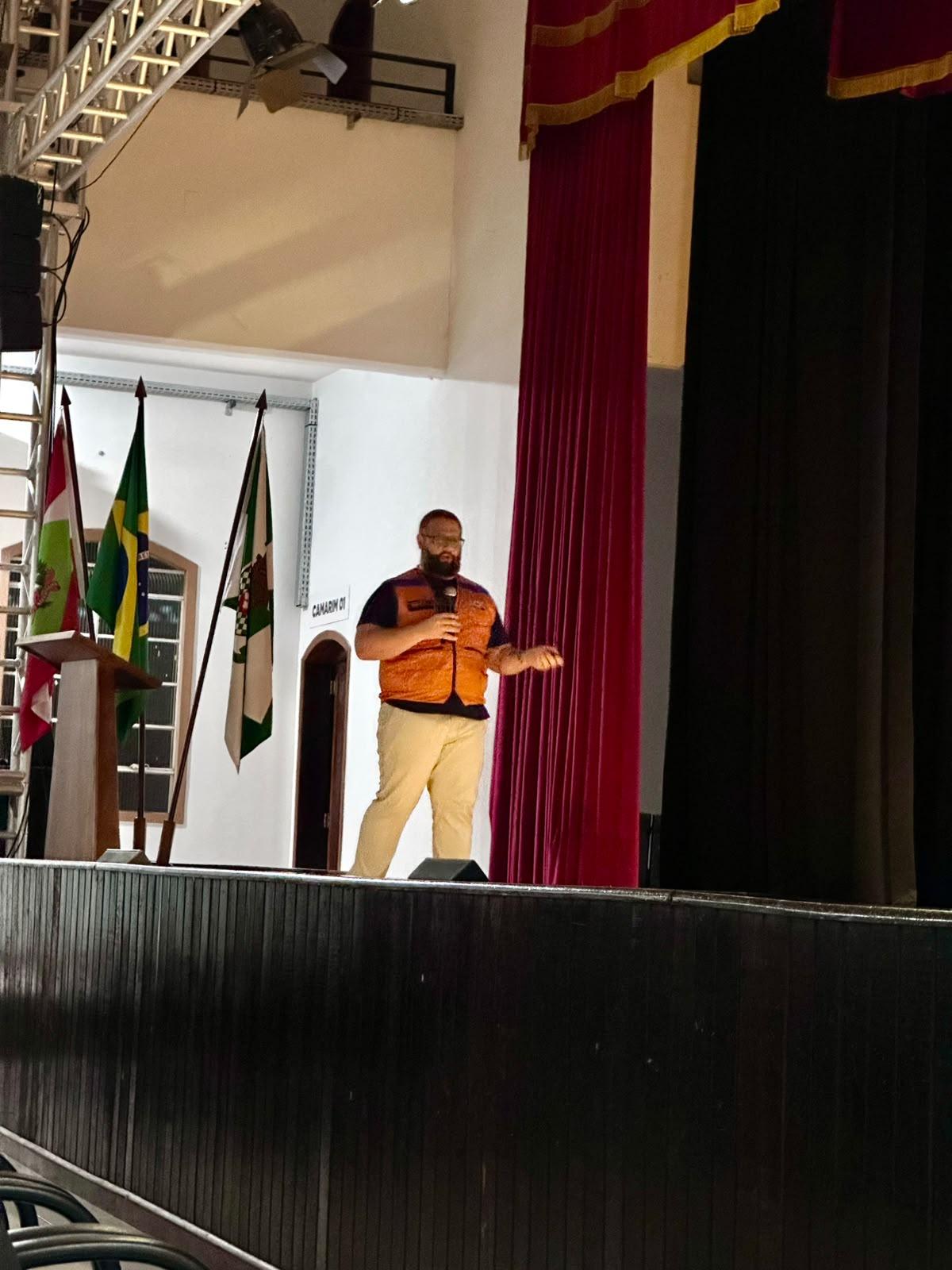 REUNIÃO ORIENTA COMUNIDADE E EMPREENDEDORES SOBRE POSSÍVEIS IMPACTOS DO EL NIÑO