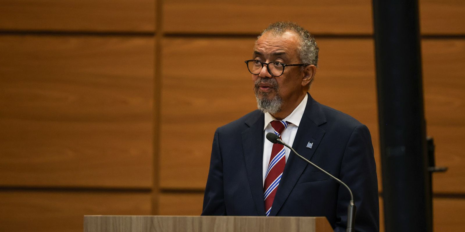 Diretor da OMS afirma que risco de surto de ebola pelo mundo é baixo