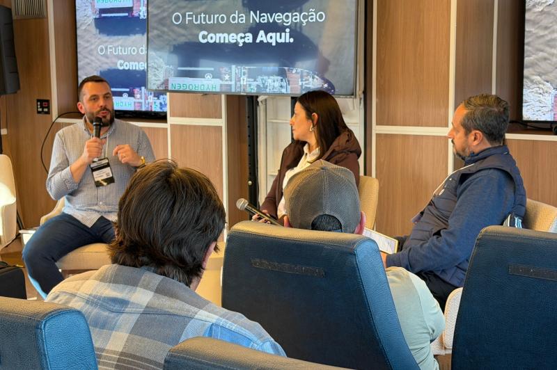 SDE DEBATE ECONOMIA AZUL DURANTE O MARINA ITAJAÍ BOAT SHOW