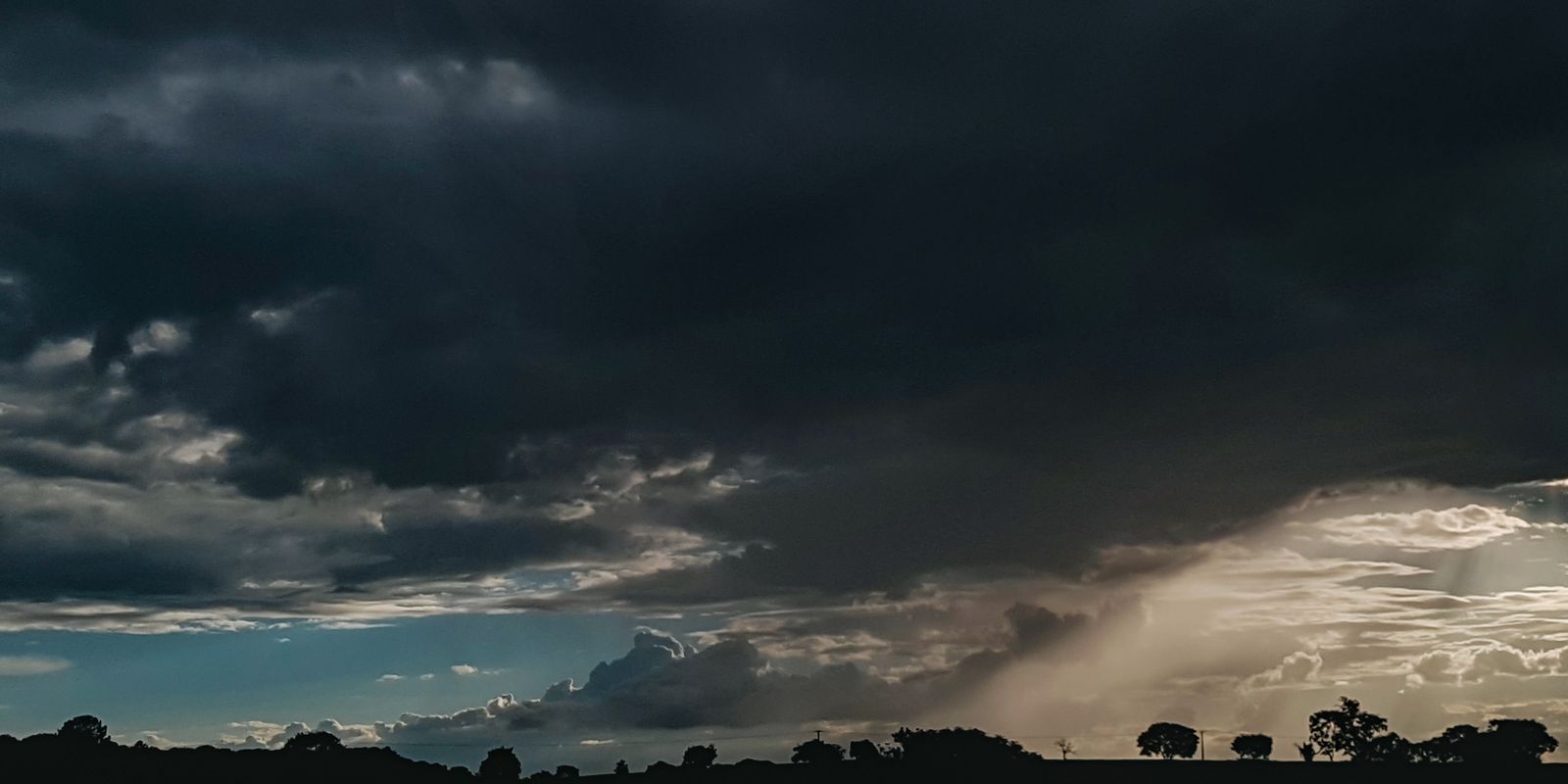 Inmet emite alerta amarelo para tempestades em todo o estado do RS