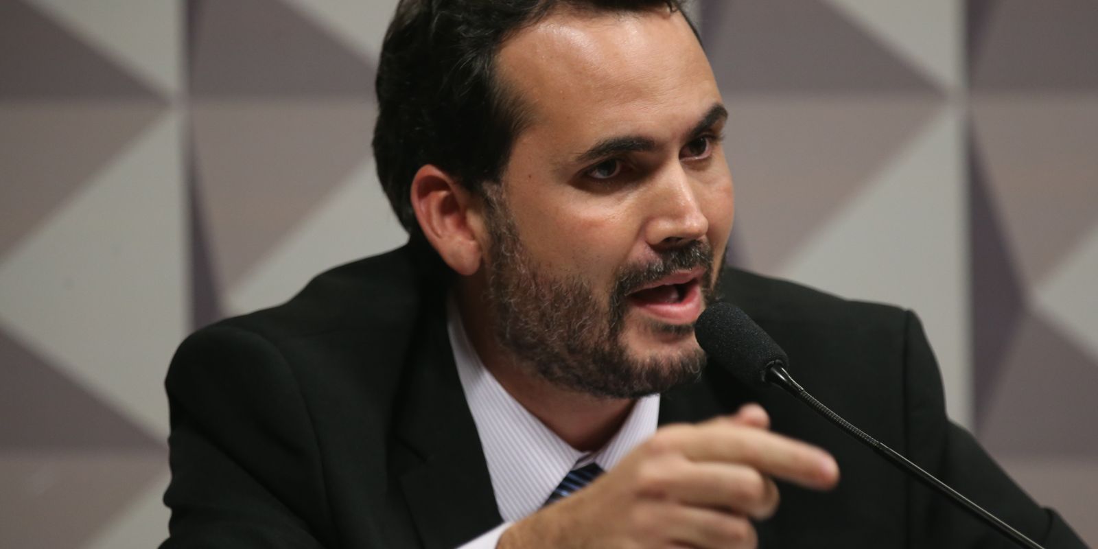 Governo descarta retomar subsídio ao diesel mesmo com alta do petróleo