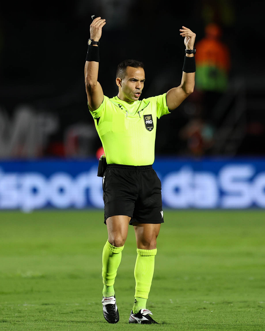 Súmula: árbitro justifica expulsões de dupla do Vitória contra o Palmeiras; confira