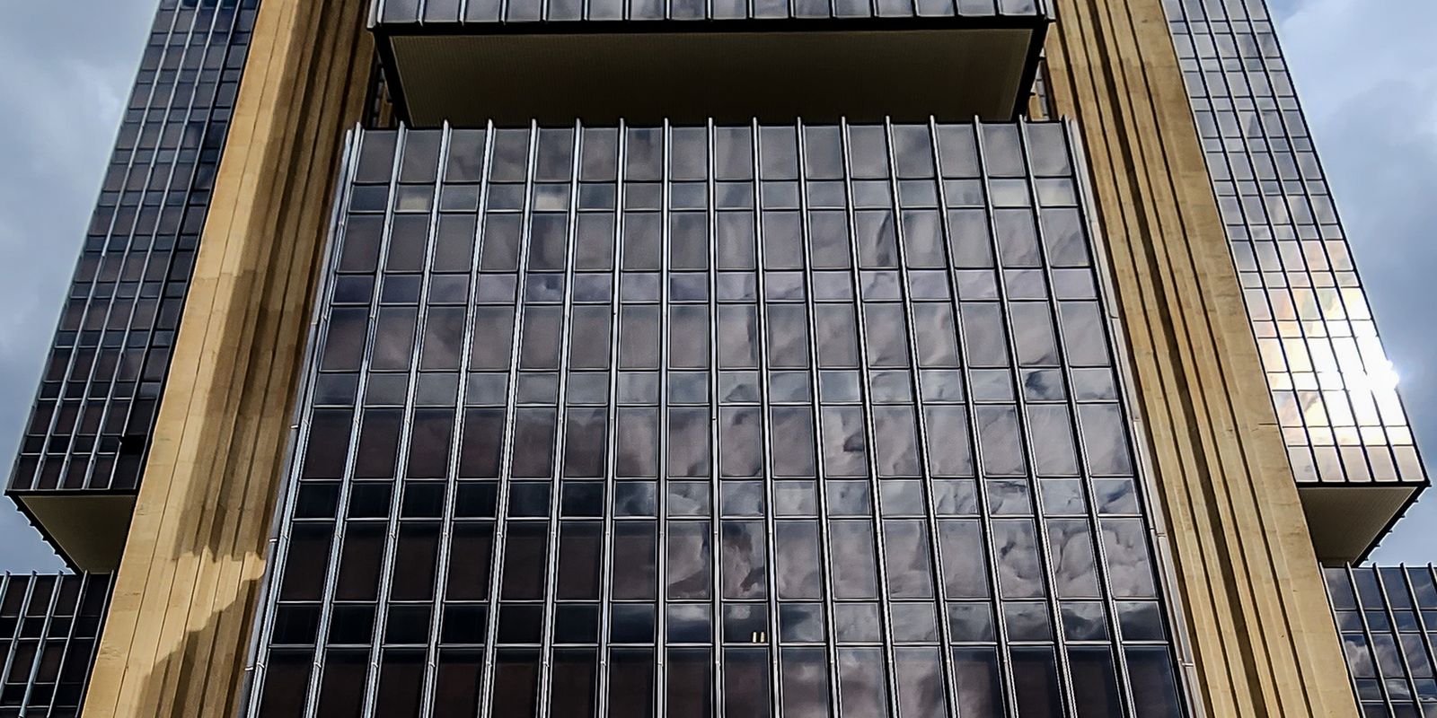 Ata do Copom sinaliza desaceleração da inflação e mantém alerta sobre os riscos econômicos
